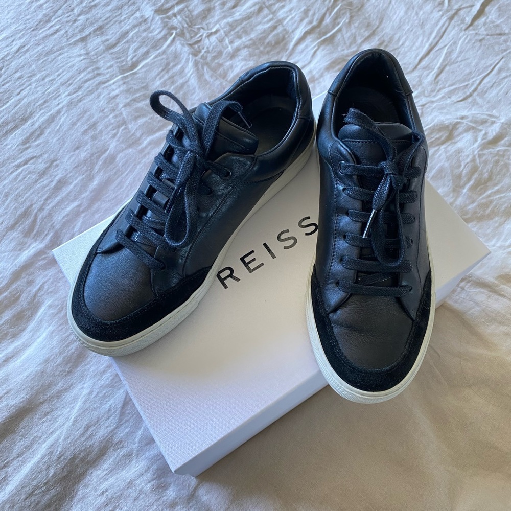 Reiss brand black leather sneaker
